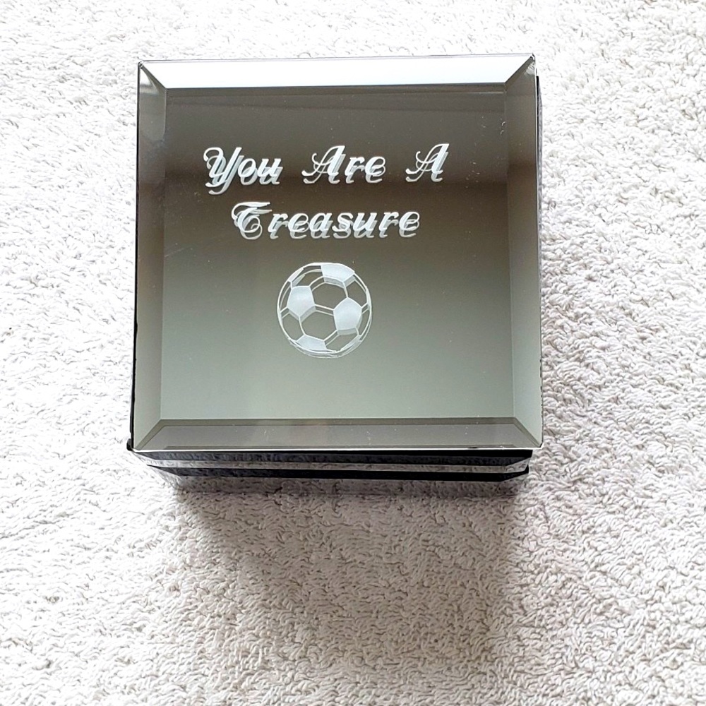 Things Remembered Small Mirror Jewelry Box